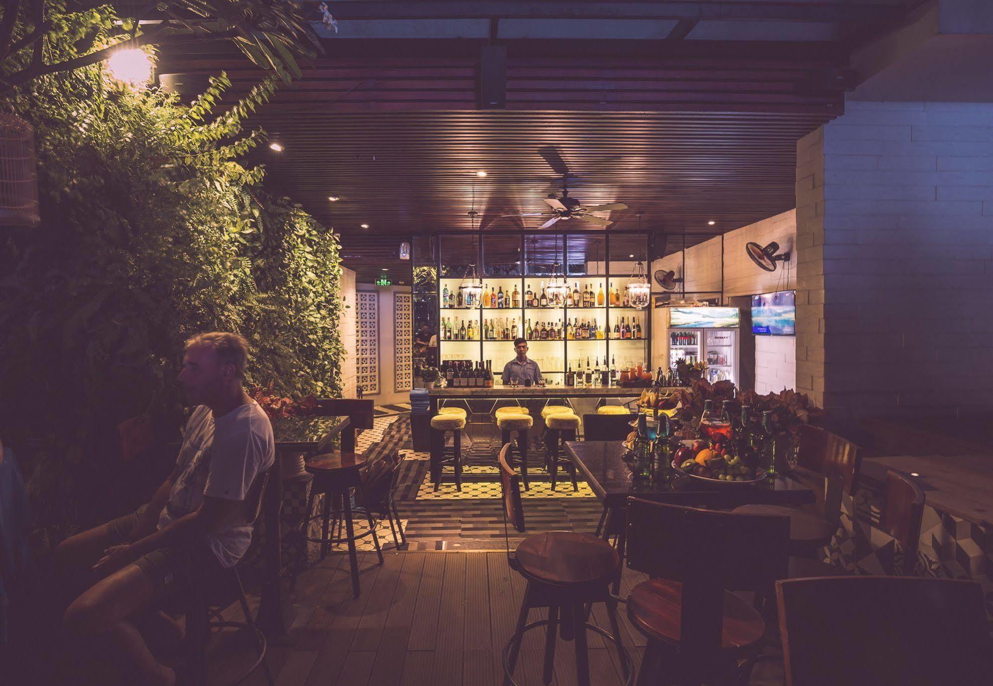 Khách sạn Alagon &